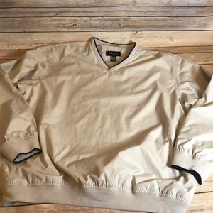 Men’s pullover wind breaker. Size XL
